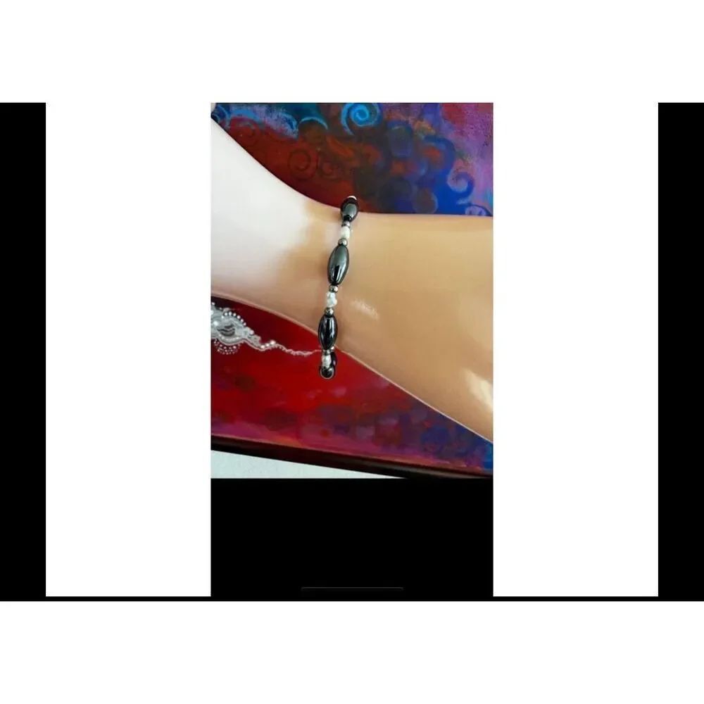 Hematite & Freshwater Pearl Bracelet